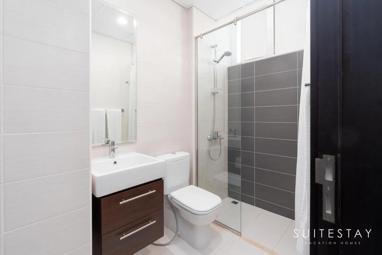 Exclusive 6 Bedroom Villa With Pool And Gym Access Dubaj 0*,