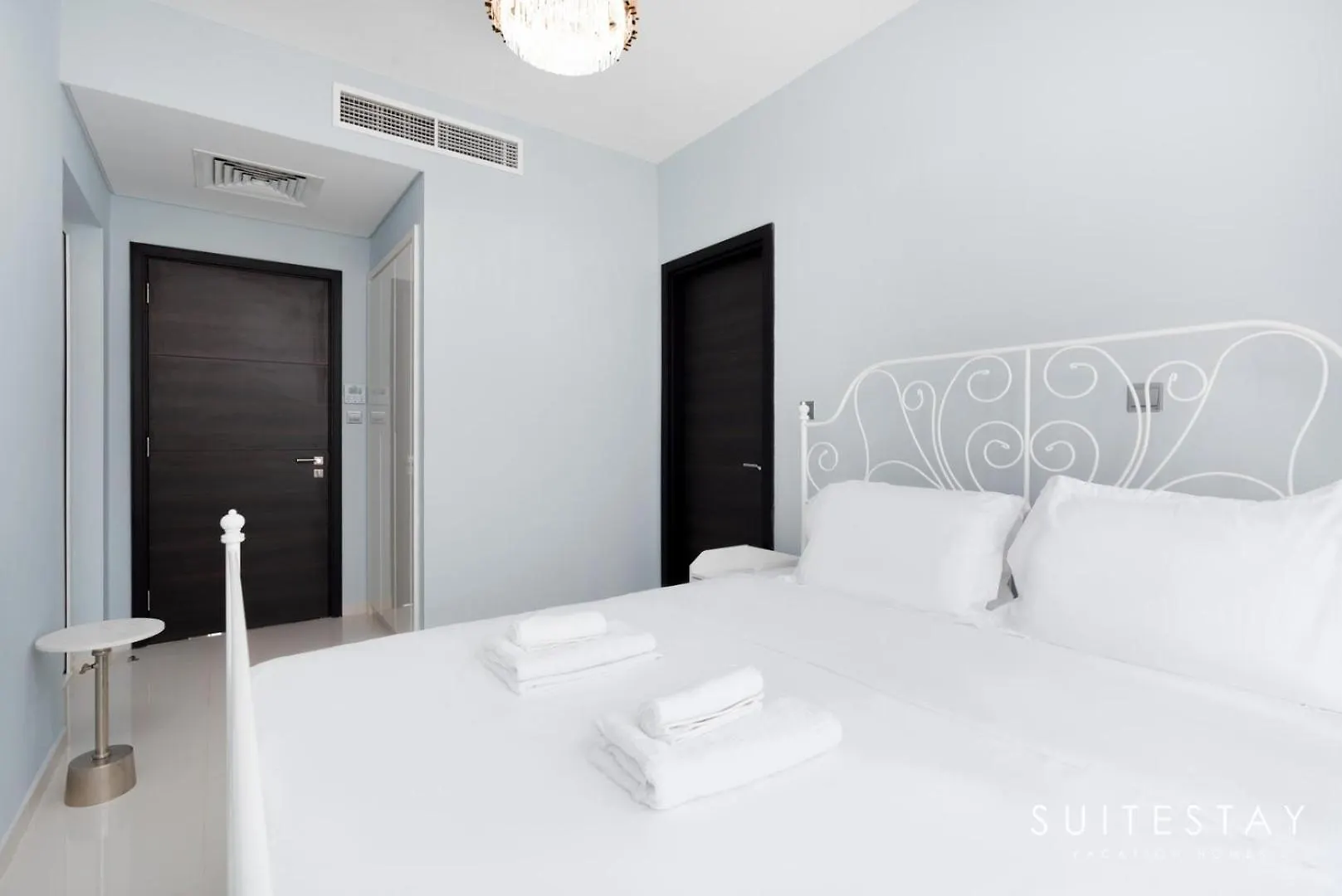 Exclusive 6 Bedroom Villa With Pool And Gym Access Dubai United Arab Emirates